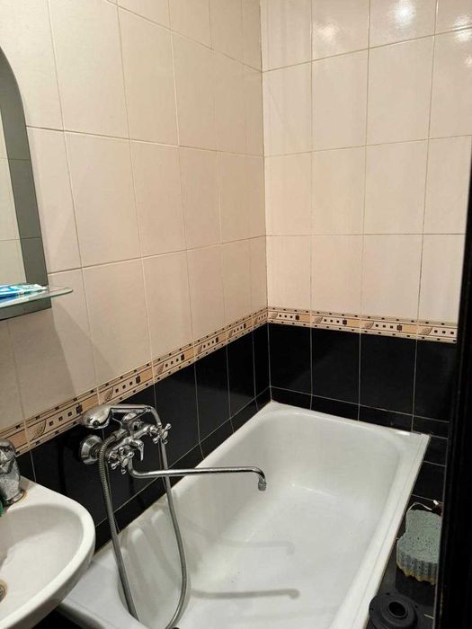 Оренда м Лук'янівська вул Довнар Запольського 6 !