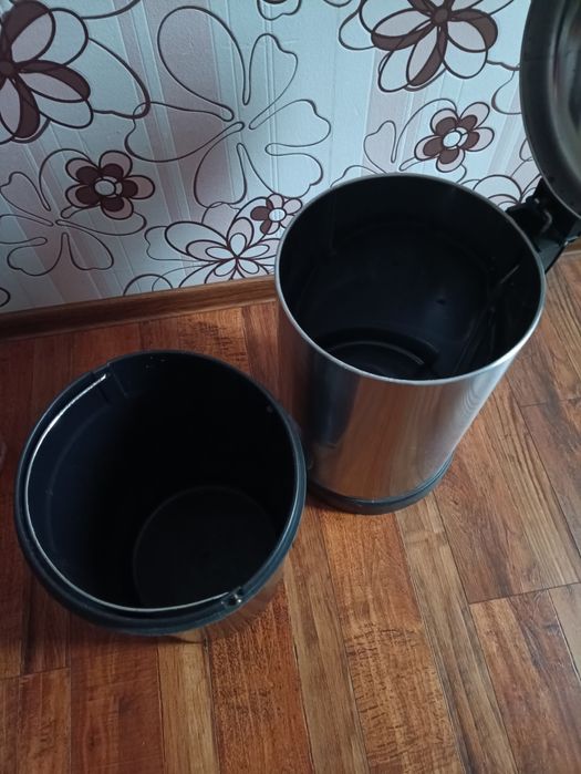 Сміттєвий бак в гарному стані