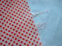 Tkanina stylon nylon biała w czerwone kropki 96x103 cm