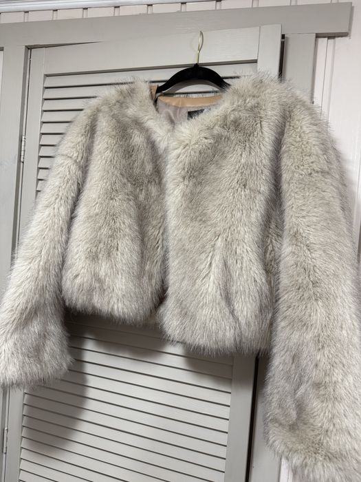 Короткая шубка размер М/L