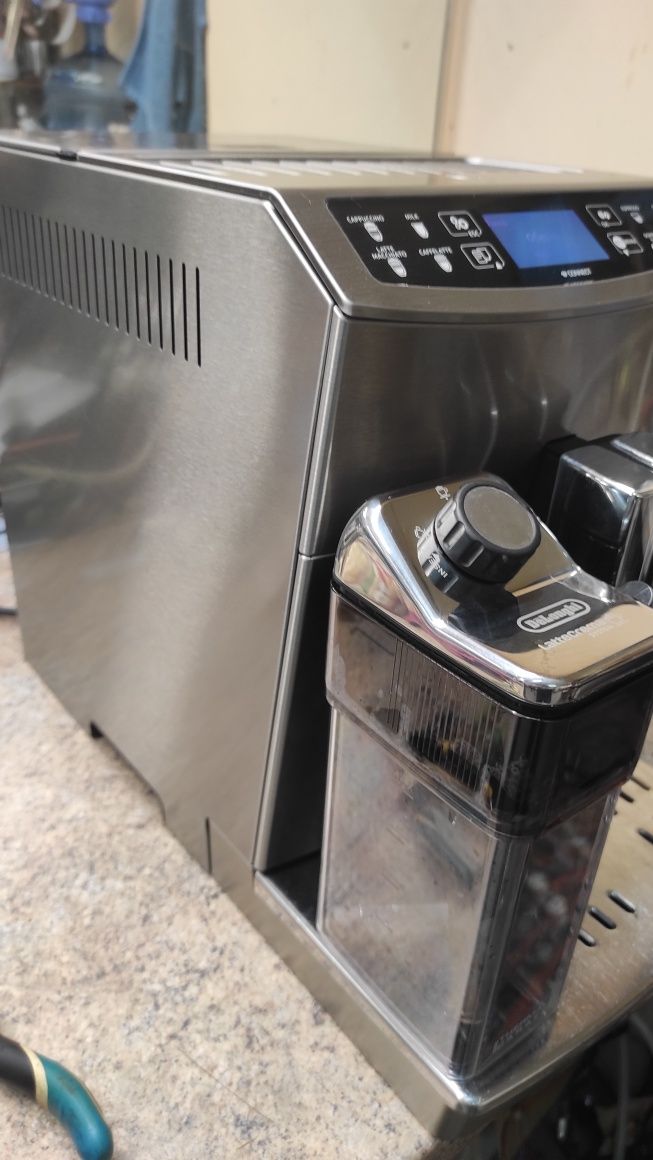 Кавомашина DeLonghi Primadonna S Evo Кавоварка Кавовий апарат Делонги