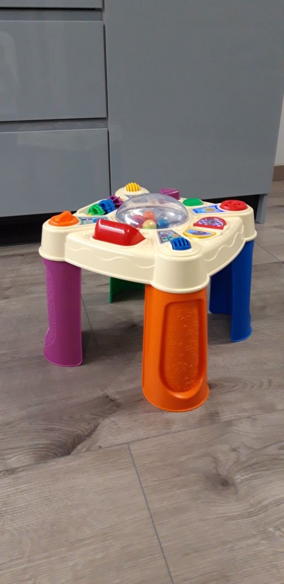 Stoliczek interaktywny Fisher Price