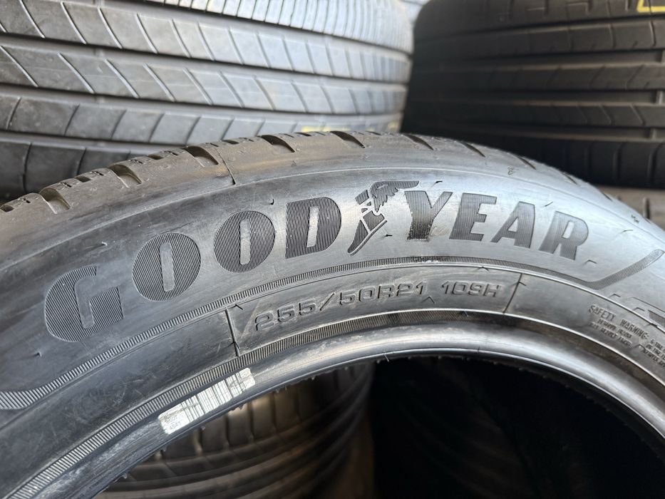 Зимові шини 255/50 R21 Goodyear UltraGrip Performance + 4шт.