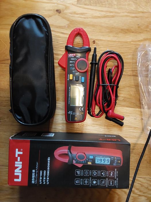 Мультиметр, струмові кліщі (змін. та пост. струму) UNI-T UT210E