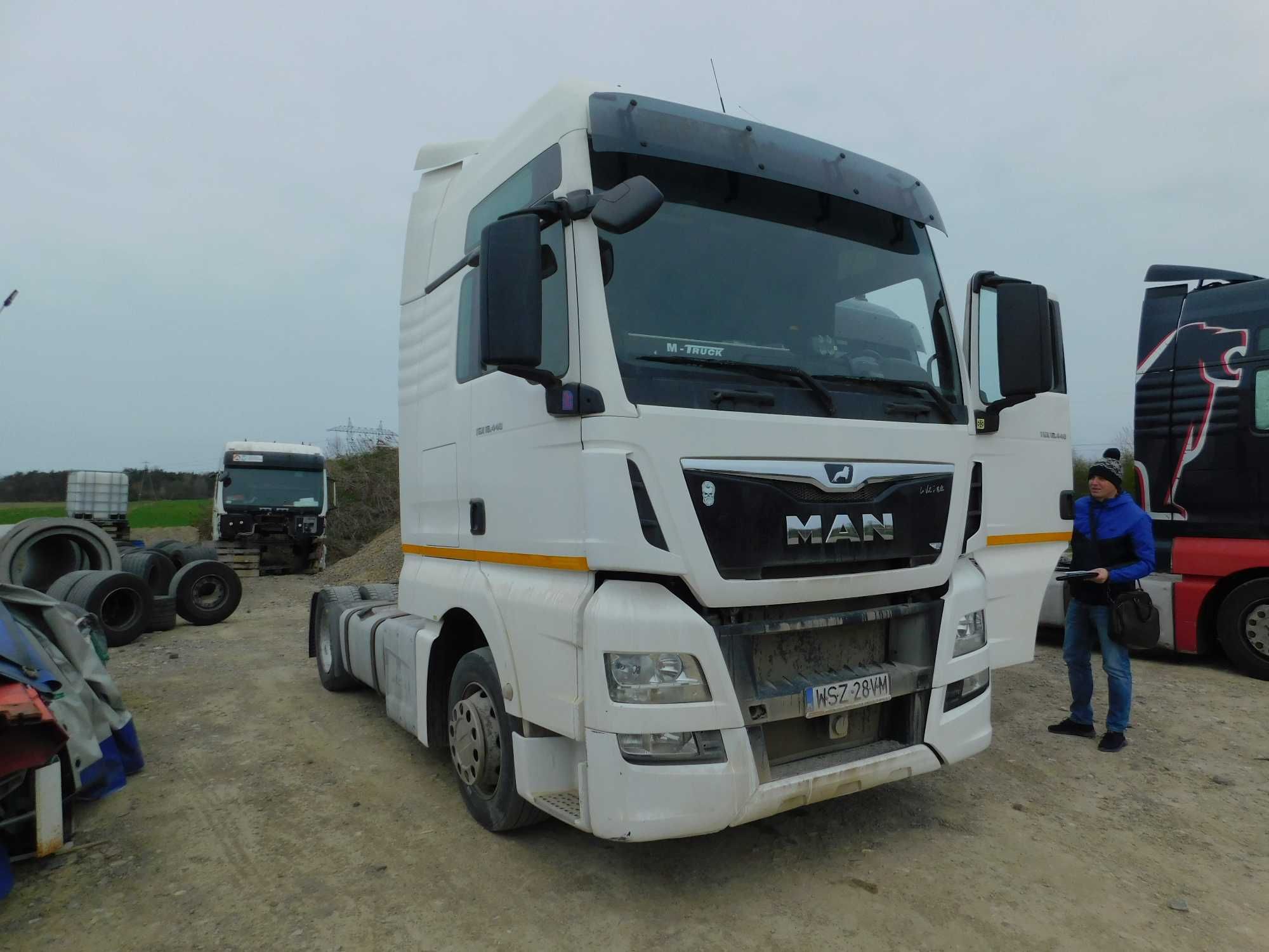 Syndyk sprzeda - ciągnik samochodowy MAN TGX 14.880, 2014r.