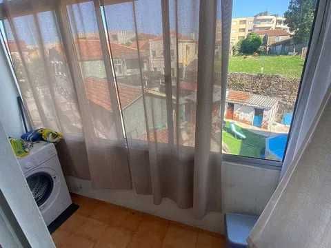 Quarto para Arrendar – Ótima Localização e Conforto!