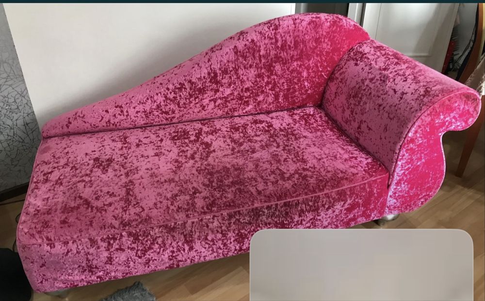 Poltrona Rosa em bom estado