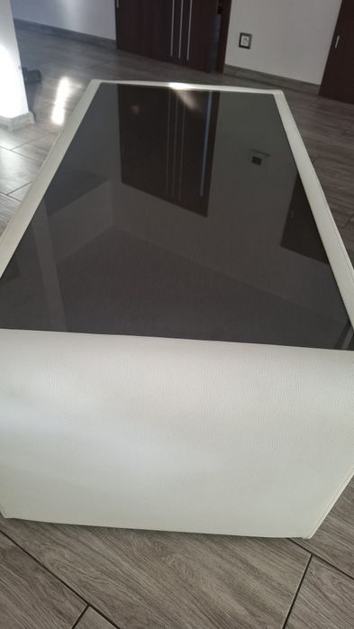 Ława biala ,szklany blat