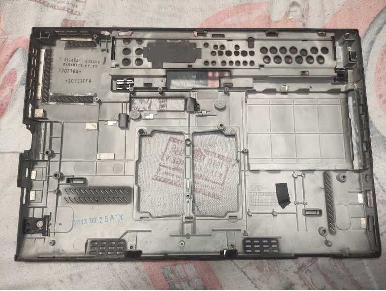 Lenovo ThinkPad X230 – Spód obudowy/dolna część kadłubka (BOTTOM CASE)