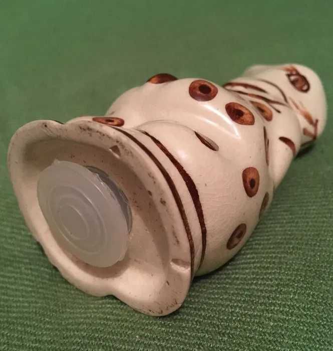 PRL zając, solniczka-pieprzniczka zajączek, królik, porcelana, figurka
