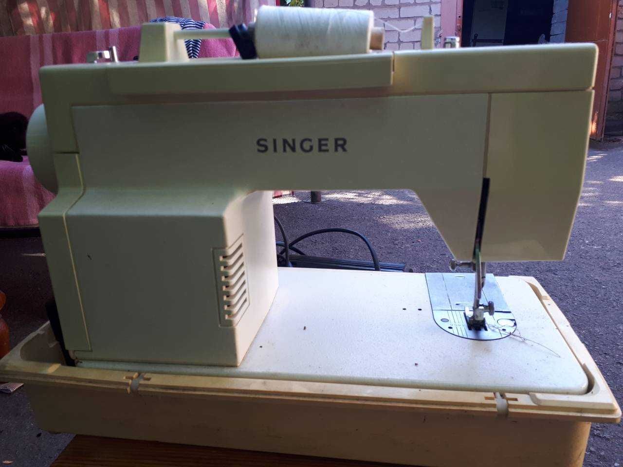 Продам швейную машинку Singer / Veritas