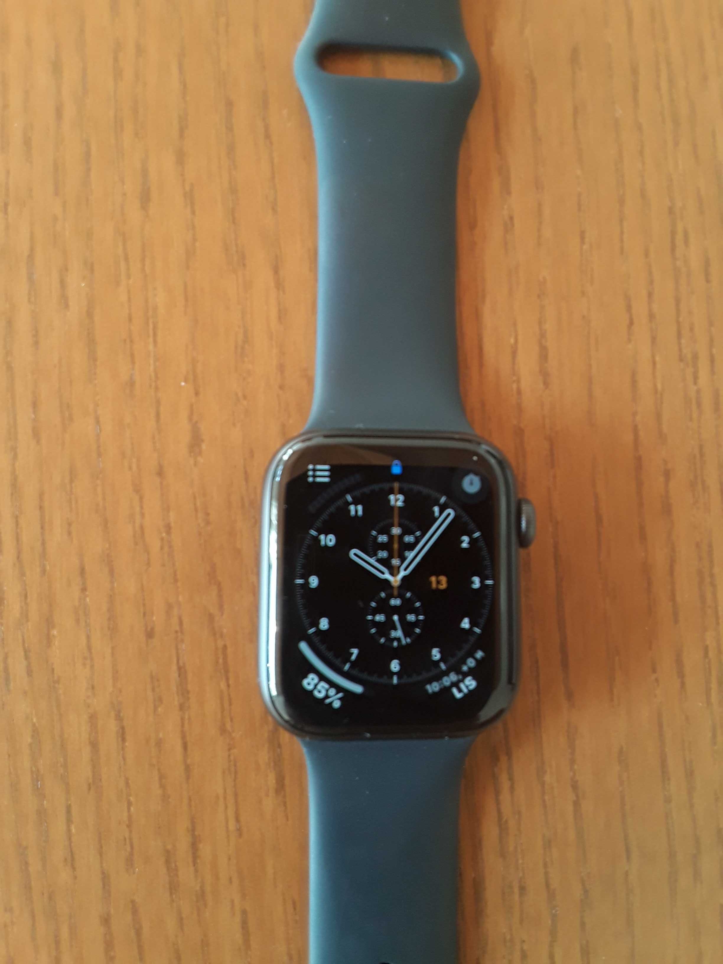 Apple Watch SE 44mm GPS + Celular