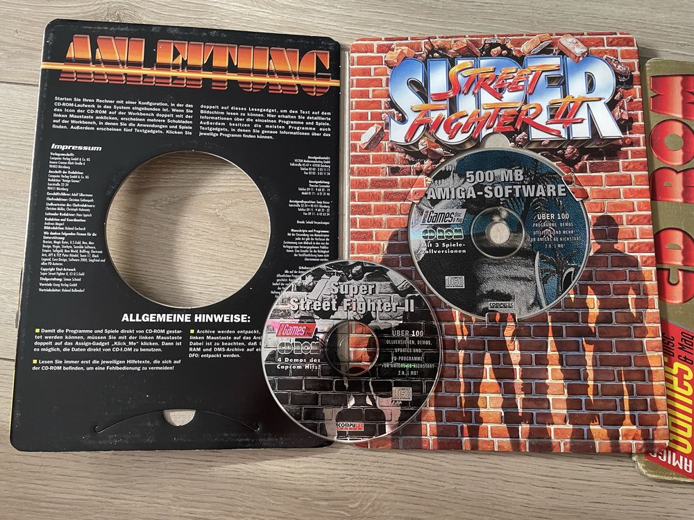 Zestaw gier dem i programów na Amige Amiga Games CD ROM unikat retro