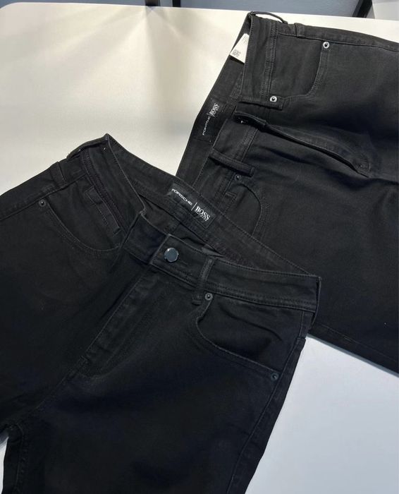 Джинсы Hugo Boss