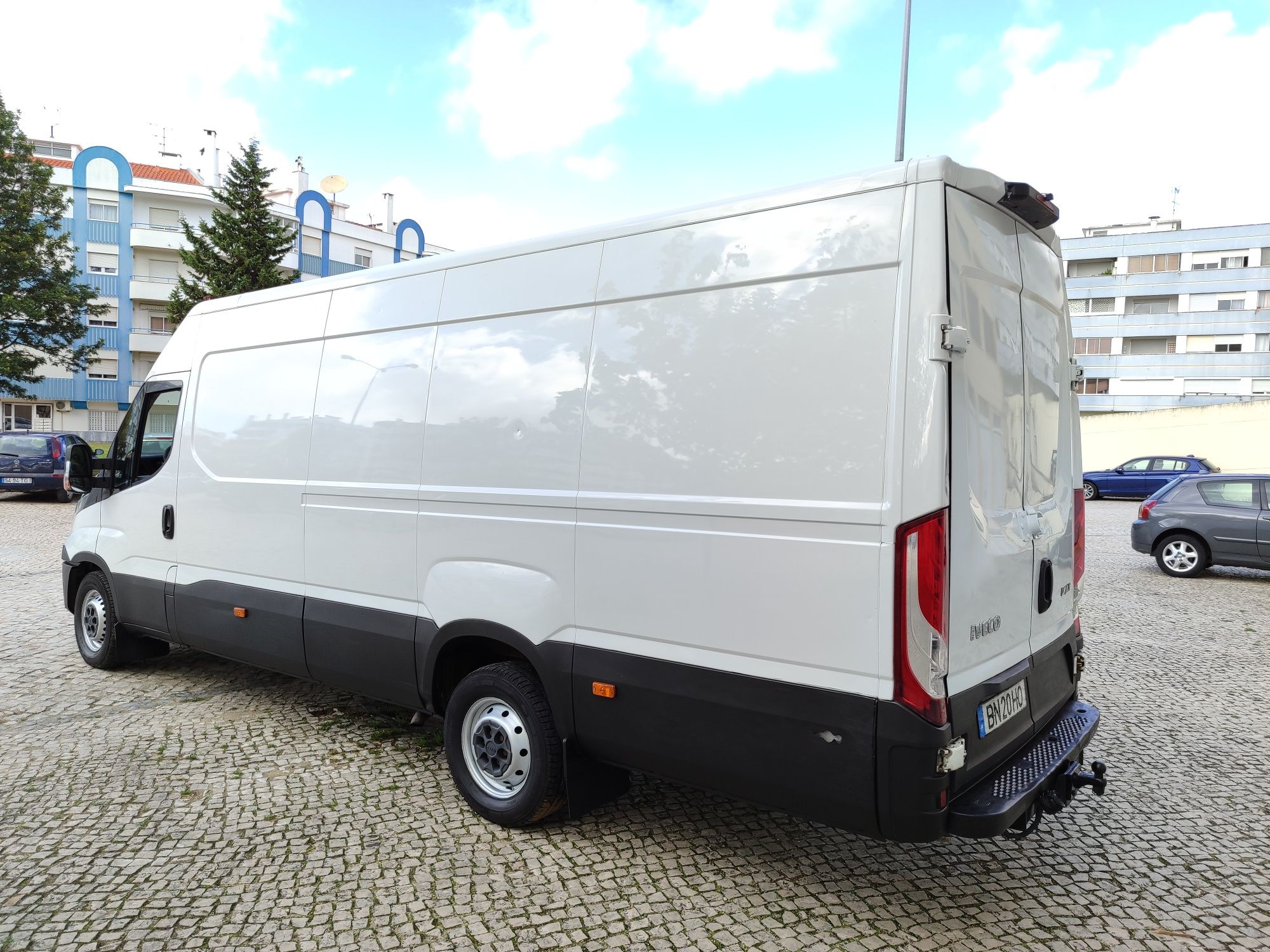 Iveco Daily 2.3Hpi Longa
Vidros Elétricos 
Fecho Centralizado com Coma