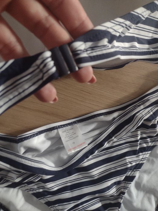 Strój kąpielowy r. XL