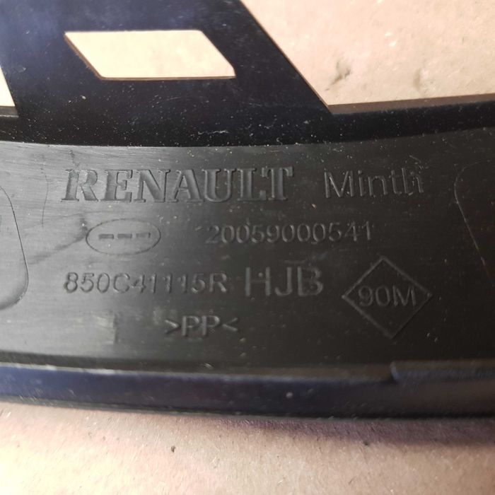 listwa pod lampę zderzaka Renault Captur II nowa