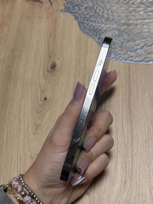 iPhone 13 Pro 128GB Grafitowy + AirPods Pro + Akcesoria