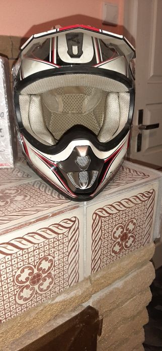 Мото шлем кроссовый