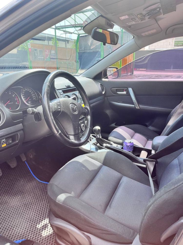 Mazda 6, 2006 року