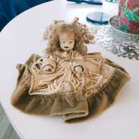 Porcelanowa lalka około 20 cm