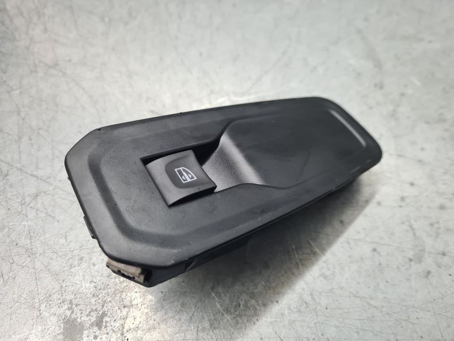 Comando / botão / interruptor vidros frente direito RENAULT Trafic III