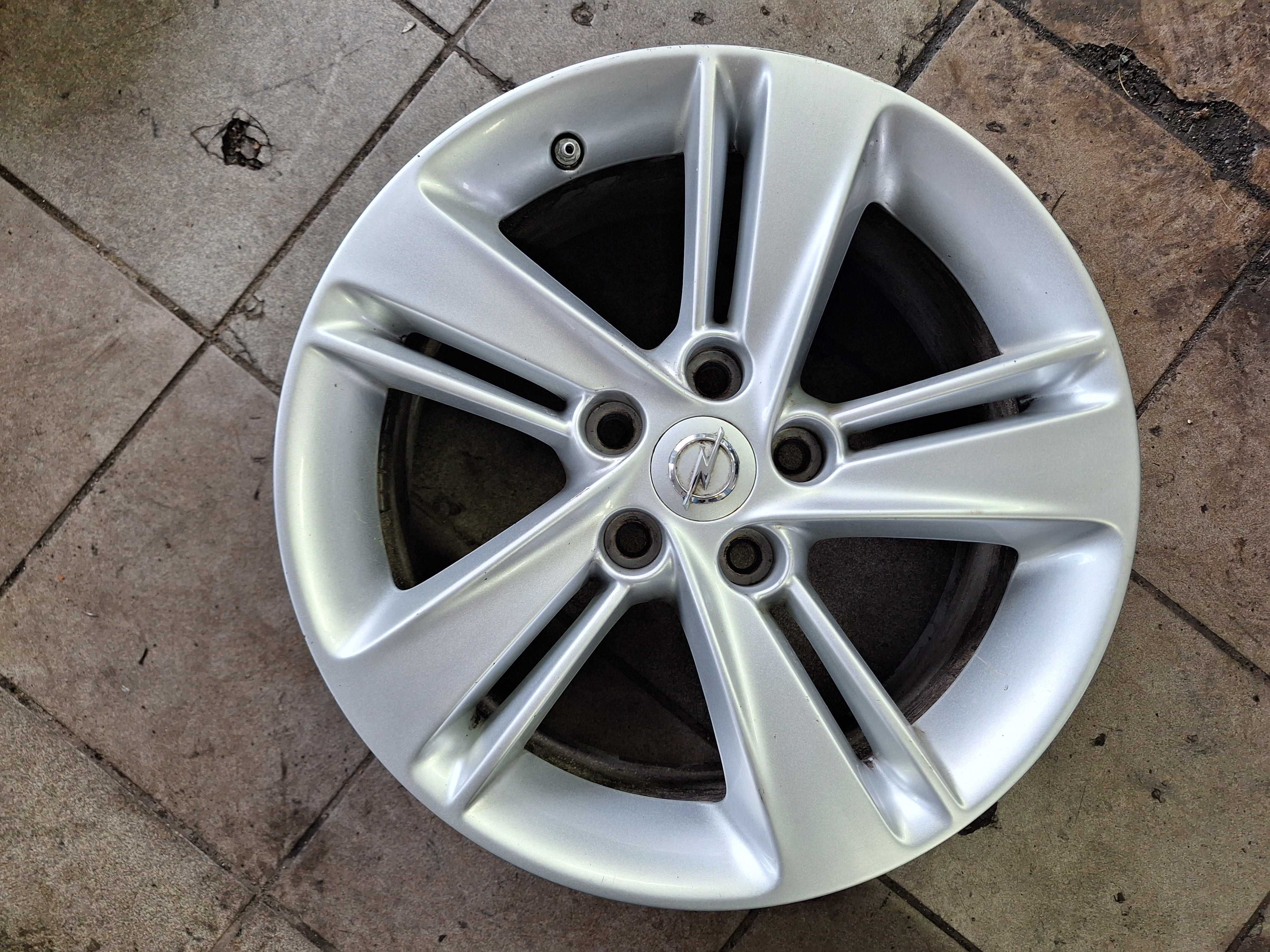 Oryginalne alufelgi 17” - Opel Insignia B