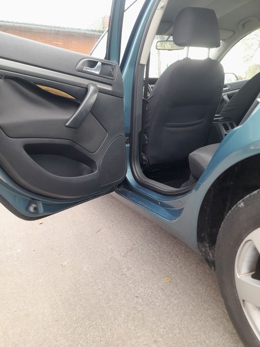 продам машину 2600