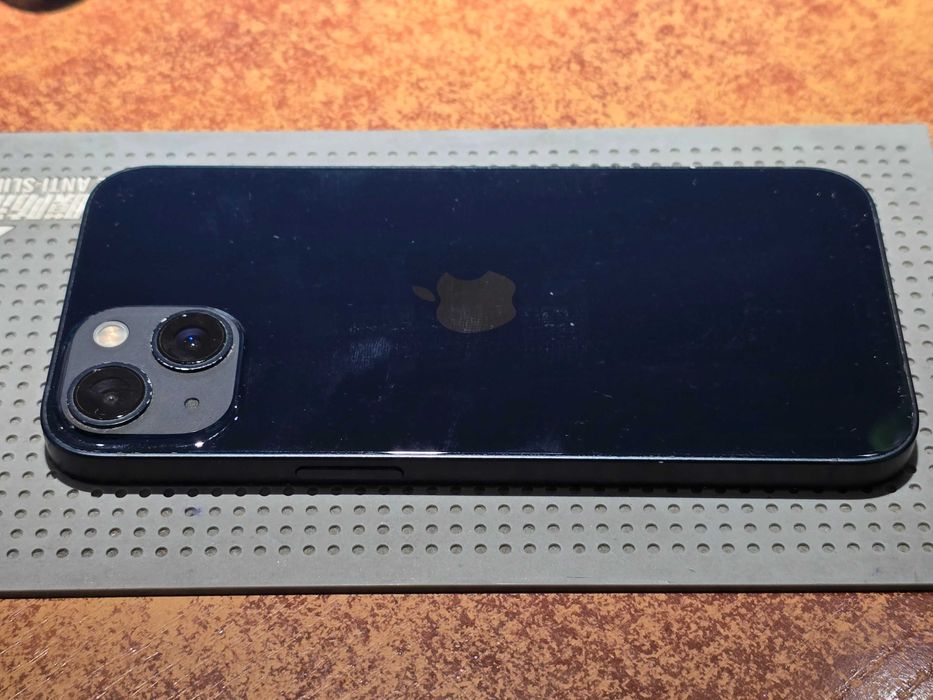 FV23% Używany - Apple iPhone 13 128GB Czarny (3) - GSM Baranowo