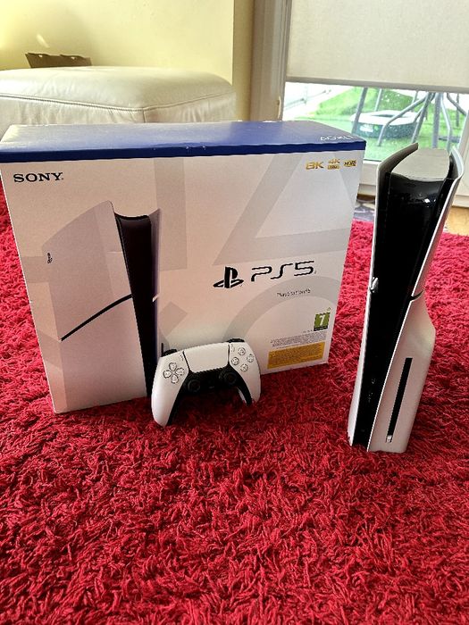 PlayStation SLIM 5 ! Świetny stan! Jak nowa ! Napęd !