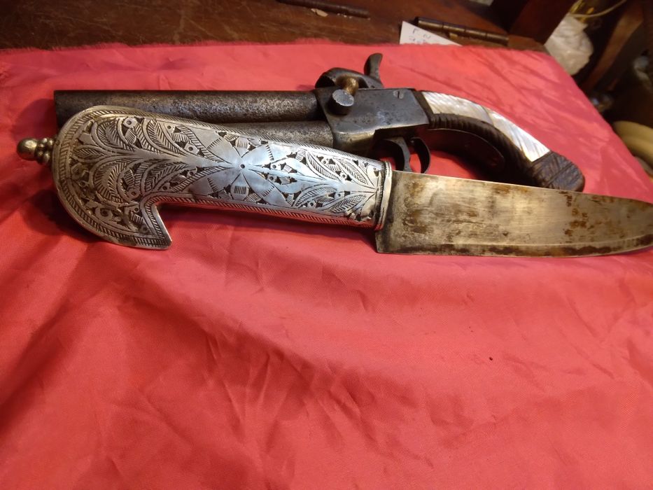 Faca antiga de colecção  em prata e aço