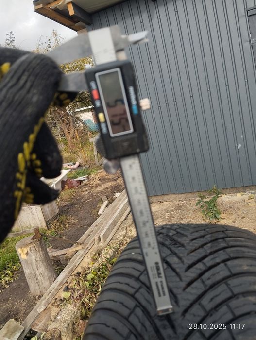 Зимові шини 205-55-r16