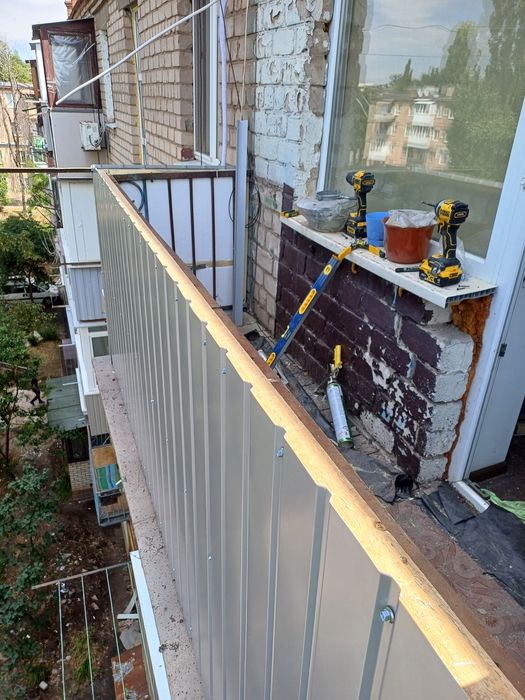 Застекление балкона / Обшивка балкона /Лоджия