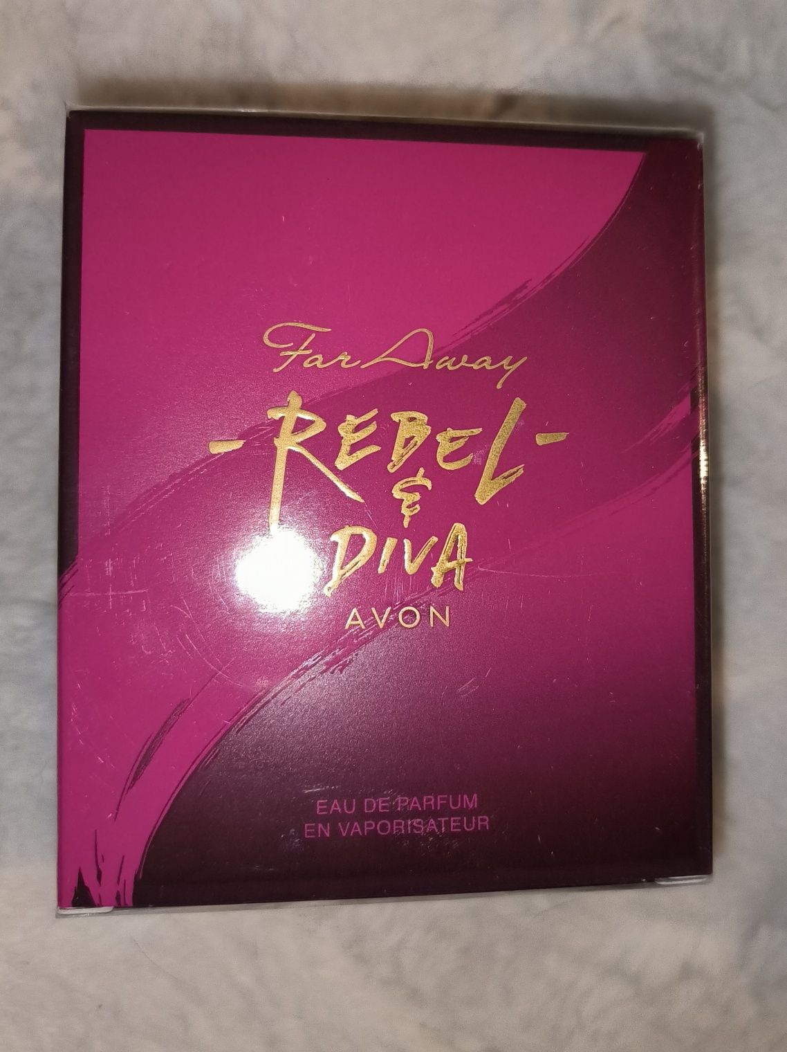 Nowe damskie perfumy Avon Far Away Rebel Diva 50ml