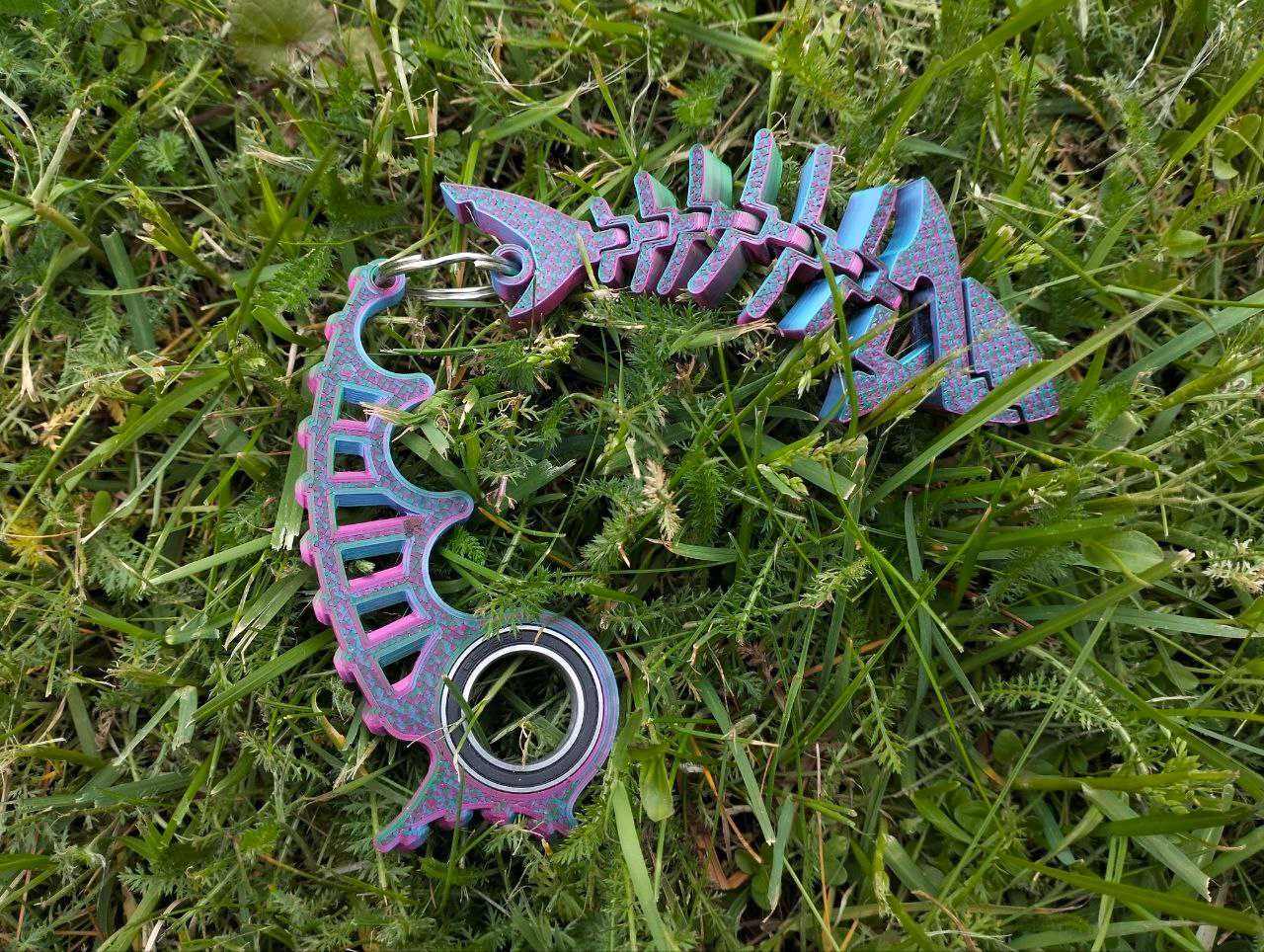 KeyRambit + Rekinek 3D  – brelok Spinner antystresowy Aurora
