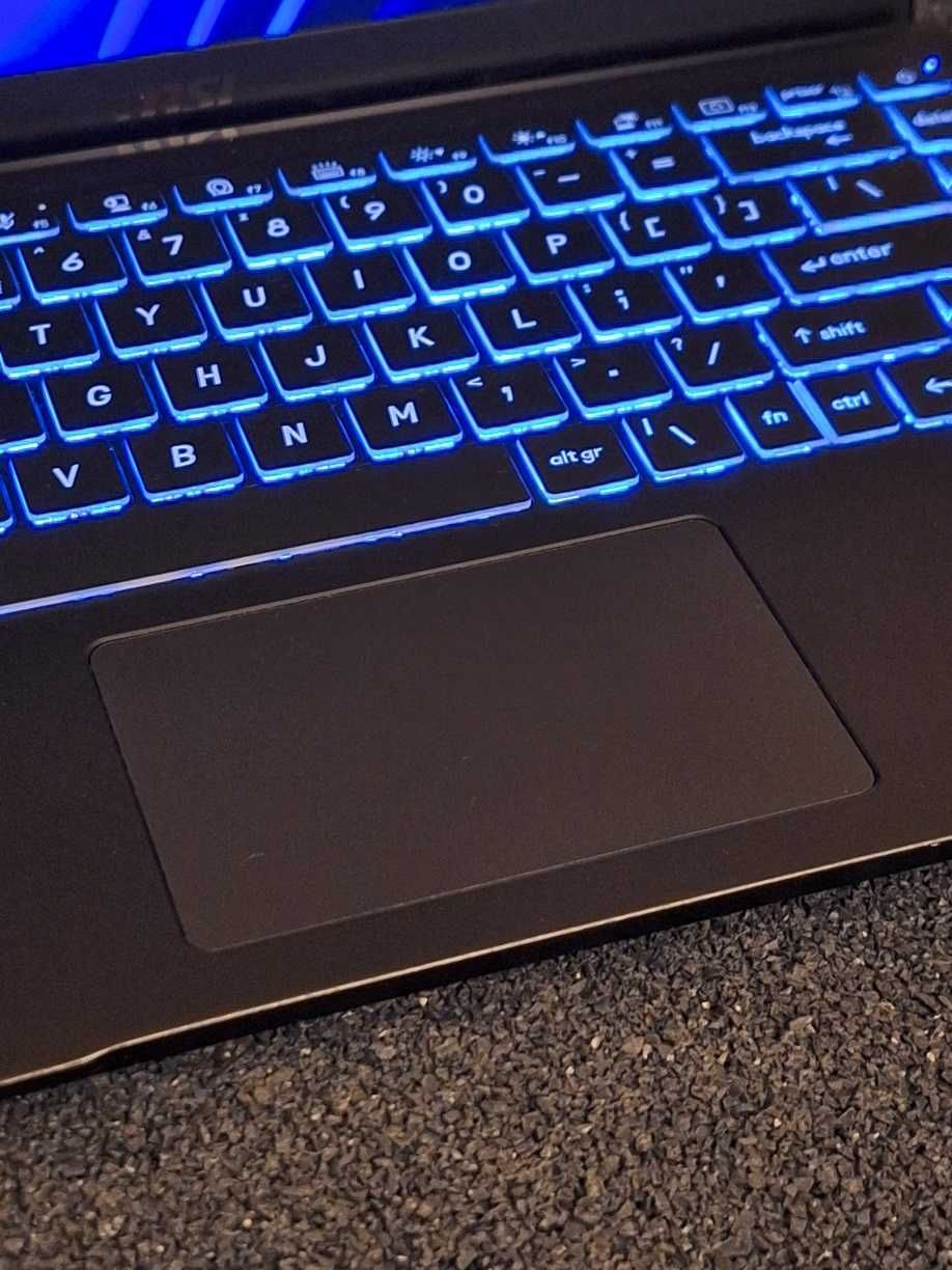 Piękny MSI Modern 14 i5-10210U SSD 512