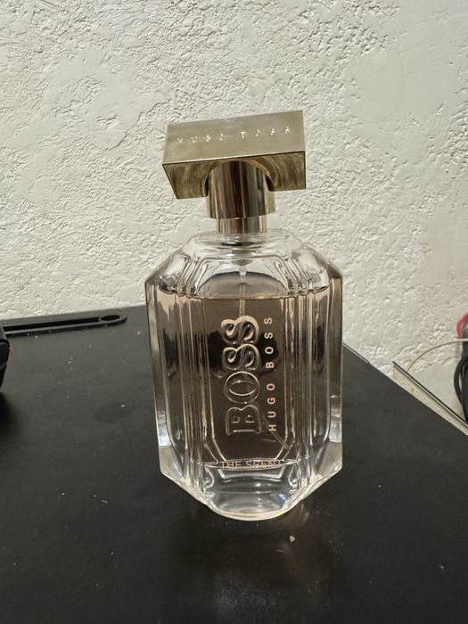 Пархуми Hugo Boss жіночі