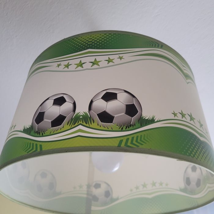 lampa sufitowa piłkarska