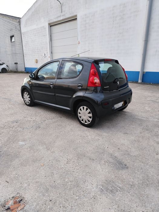 Peugeot 107 1.0 - Auto