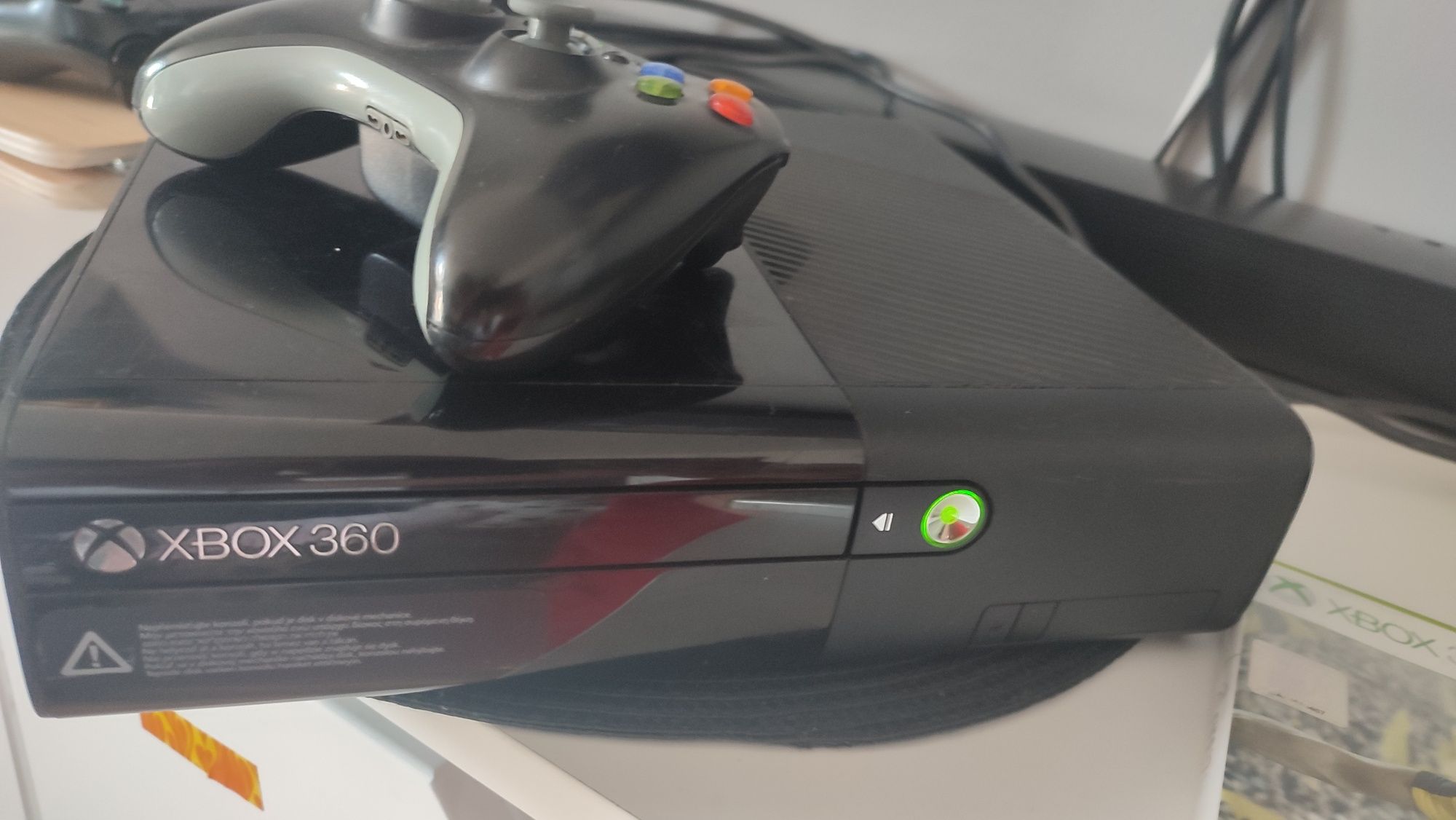 Xbox 360 slim e pad FIFA 17
