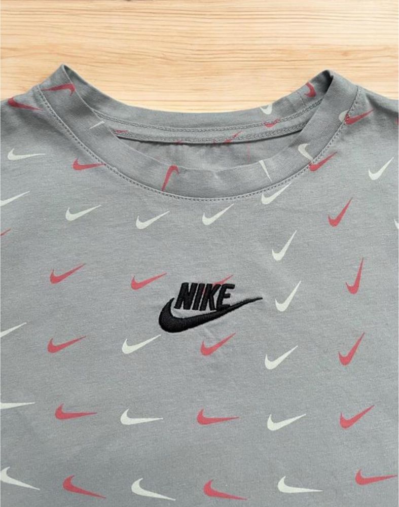Оригинальная футболка-топ Nike на девочку 10-12 лет