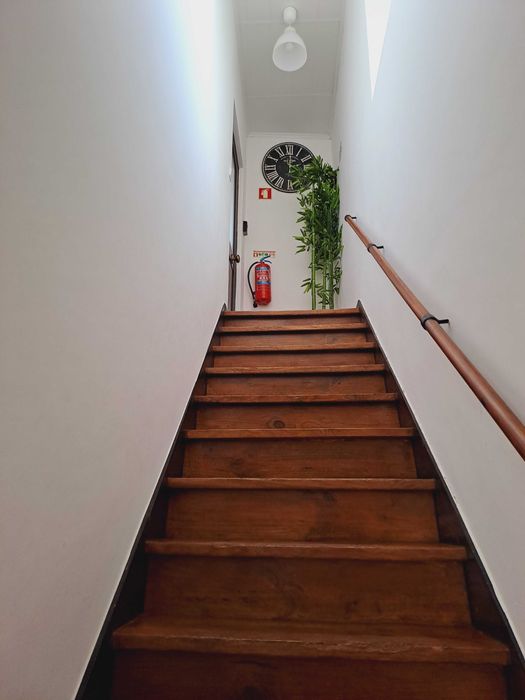 Prédio c/ 3 apartamentos em Tomar