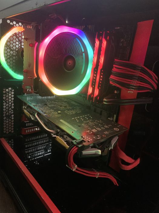 Игровой ПК+монитор+игровая мышь+клавиатура