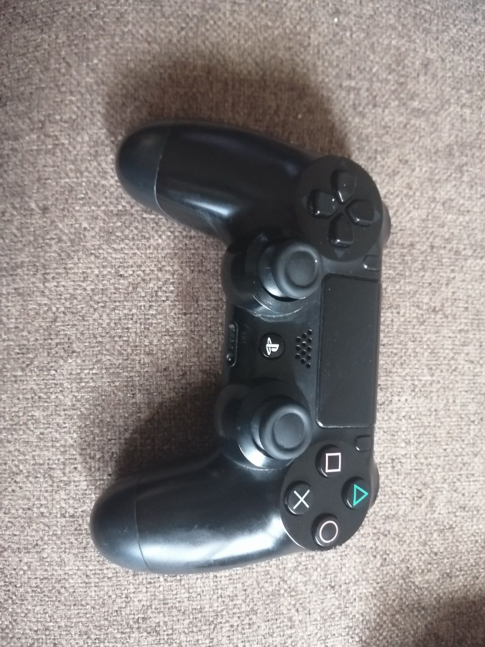 Ps4 usada + 1 comando
