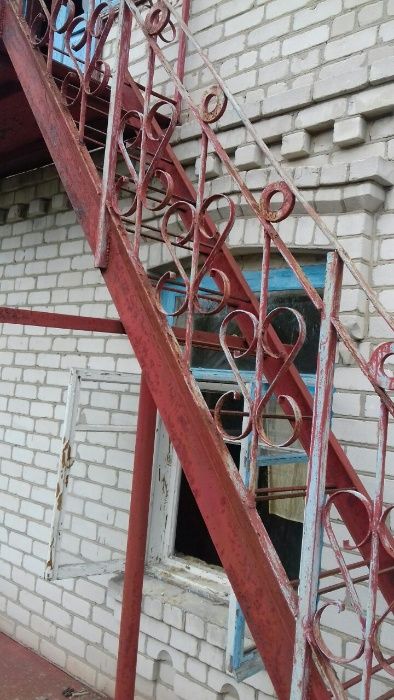 продажа дома р-н парка "Хащи"