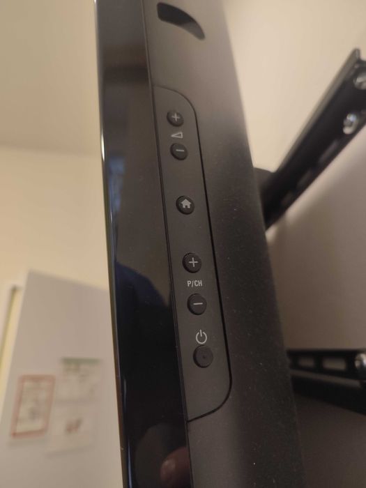 TV 32 cale LCD Telewizor Philips + Uchwyt ścienny Hotelowy Hurt