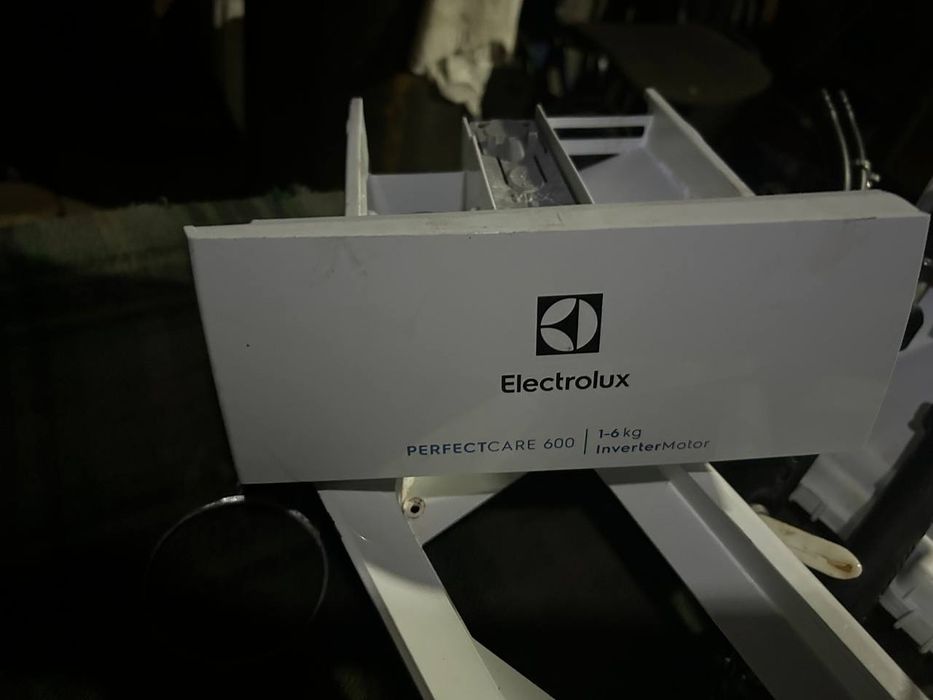 Electrolux Perfect care 600 на запчастини