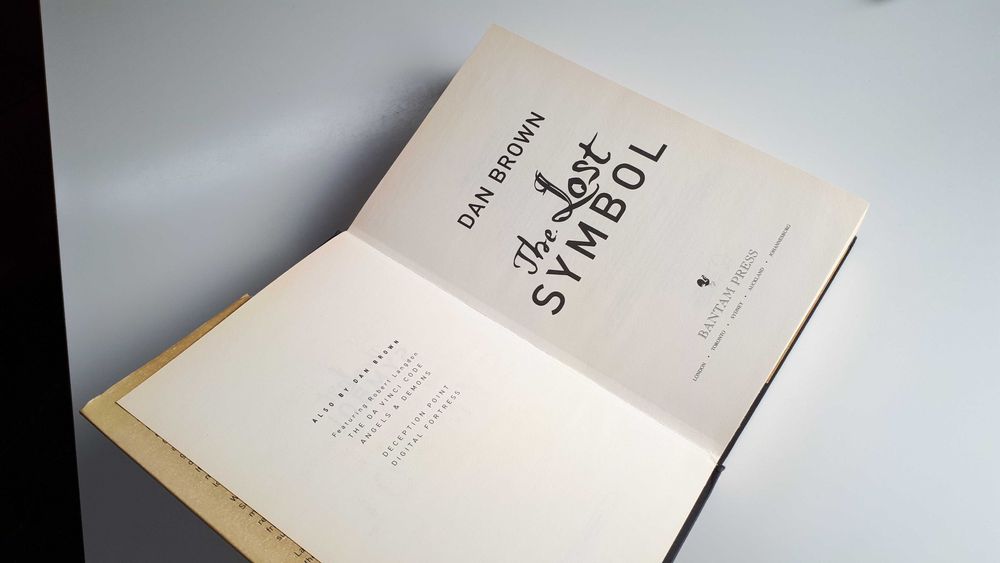 Нова Тверда АНГЛІЙСЬКА ДЕН БРАУН Lost Symbol D. BROWN Втрачений Символ