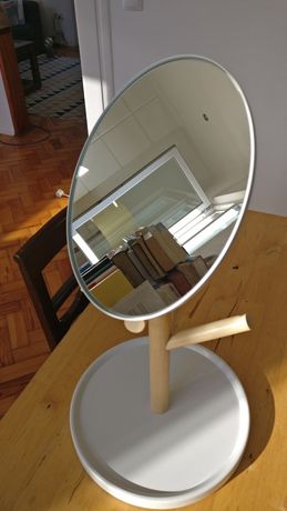 Porta jóias IKEA com espelho