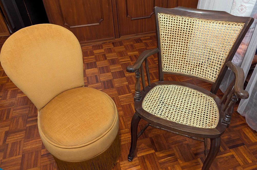 Cadeiras Design Antigo